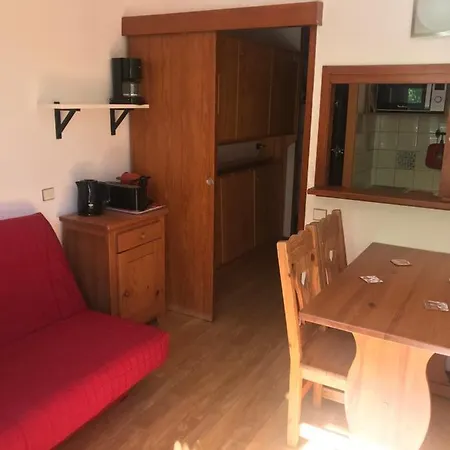 Studio Au Hameau De Borsat Avec Parking ! 티뉴